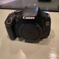 Canon EOS 600D + obiettivo Canon 18-55 + accessori