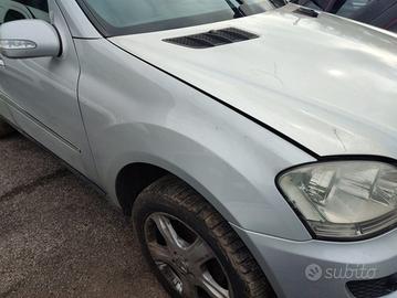 Parafango destro MERCEDES-BENZ ML 320 del 2006