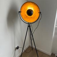 Lampada da terra stile industriale