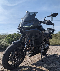 BMW F900 XR Triple Black (Tutti i pacchetti)
