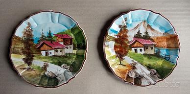 Coppia di piatti in ceramica