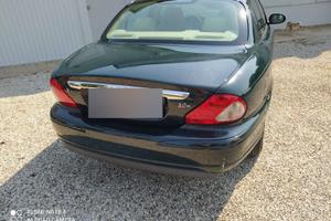 Jaguar in buone condizioni