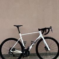 Bici da corsa Ktm revelator ultegra