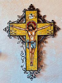 Crocifisso arte spagnola in ceramica smalto ferro