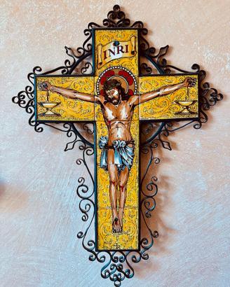 Crocifisso arte spagnola in ceramica smalto ferro
