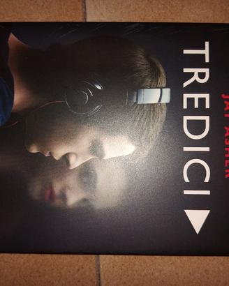 Romanzo "13 Reason why."