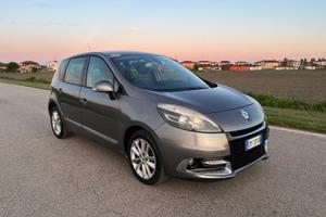 Renaul Scenic 1.5 Diesel XMod 2012