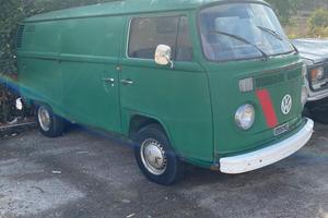 Volkswagen T2  Anno 1975  (Da restaurare)