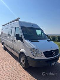 Mercedes sprinter camperizzato con garage