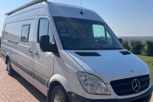 Mercedes sprinter camperizzato con garage