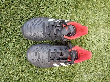 Scarpe da calcio Adidas n. 32