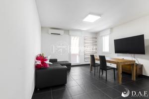 Splendido Appartamento Ristrutturato a Vignola, Zo