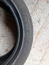 pneumatico 225 45 r 17 