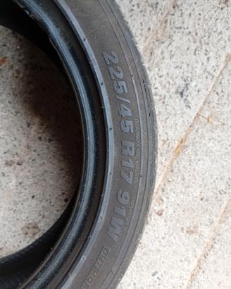 pneumatico 225 45 r 17 