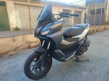 Aprilia sr gt 125