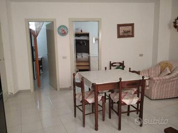 Villetta due piani in paesino del Sud Italia