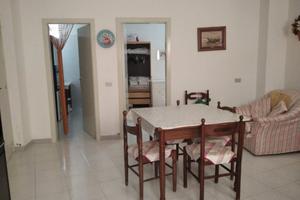 Villetta due piani in paesino del Sud Italia