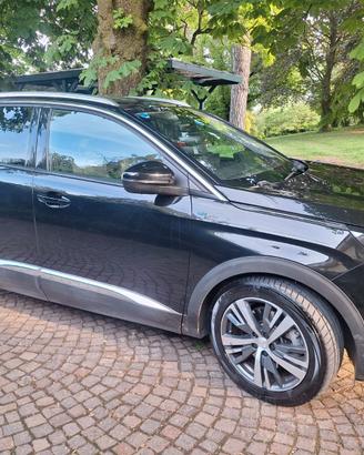 Peugeot 3008 Hybrid 225