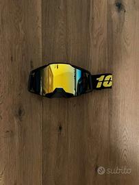 Maschera armega 100%  nera e gialla