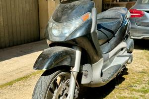 PIAGGIO BEVERLY 125 anno 2003