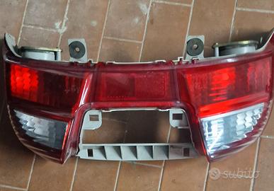 fanale posteriore suzuki burgman 400 2004
