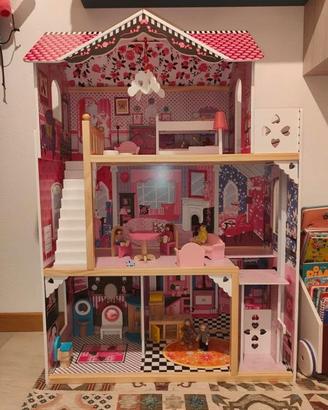Casa delle bambole in legno