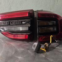 fanale posteriore DX DR 4.0  e retrocamera