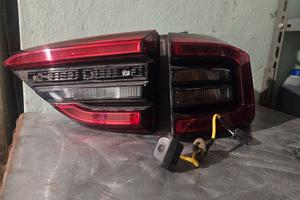 fanale posteriore DX DR 4.0  e retrocamera