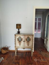 Mobiletto vintage stile veneziano laccato