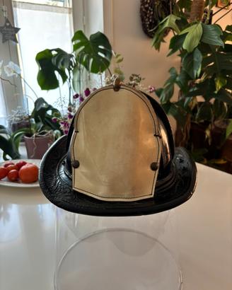 Elmetto vigile del fuoco americano vintage