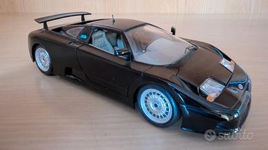 Modellino Bburago Bugatti EB110 1/18 (1991)