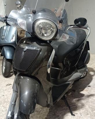 Aprilia Scarabeo 200 (2009)