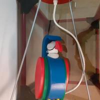 Lampadario in legno a forma di pappagallo