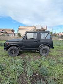 Suzuki Samurai