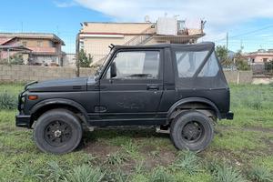 Suzuki Samurai