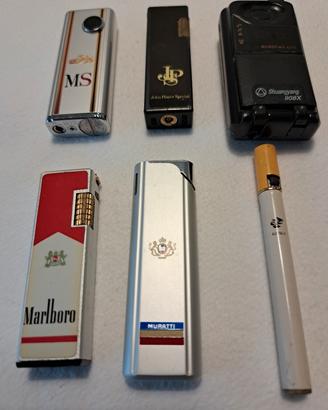 Accendini vintage con pubblicità sigarette 