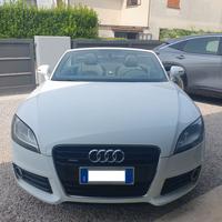 AUDI TT CABRIO