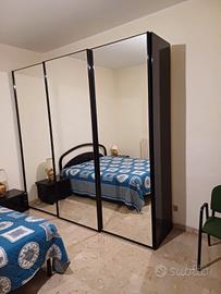   armadio, testata letto,