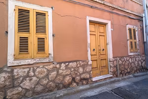 Casa campidanese con posto auto e giardino