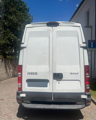 furgone iveco dayli