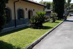 FLAMiNIA- SAXA RUBRA BILOCALE ARREDATO