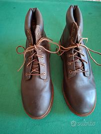 Scarponcini TIMBERLAND color marrone scuro 