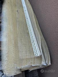 Paraspigolo per cappotto in PVC con rete