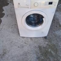 Si vende lavatrice rex kg 7