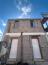 Nuova costruzione con cortile