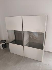 Coppia vetrine moderne