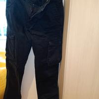 Pantaloni cargo