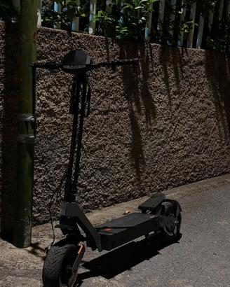 Kukirin G4 come nuovo, con accessori inclusi