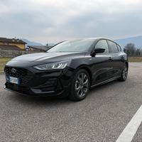 Ford Focus 2023 1.5 diesel ST-Line 115cv automatic
