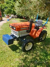 TRATTORE KUBOTA B 1200